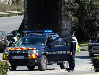 Γαλλία: Συνελήφθη η σύντροφος του δράστη την επίθεσης στην Τρεμπ